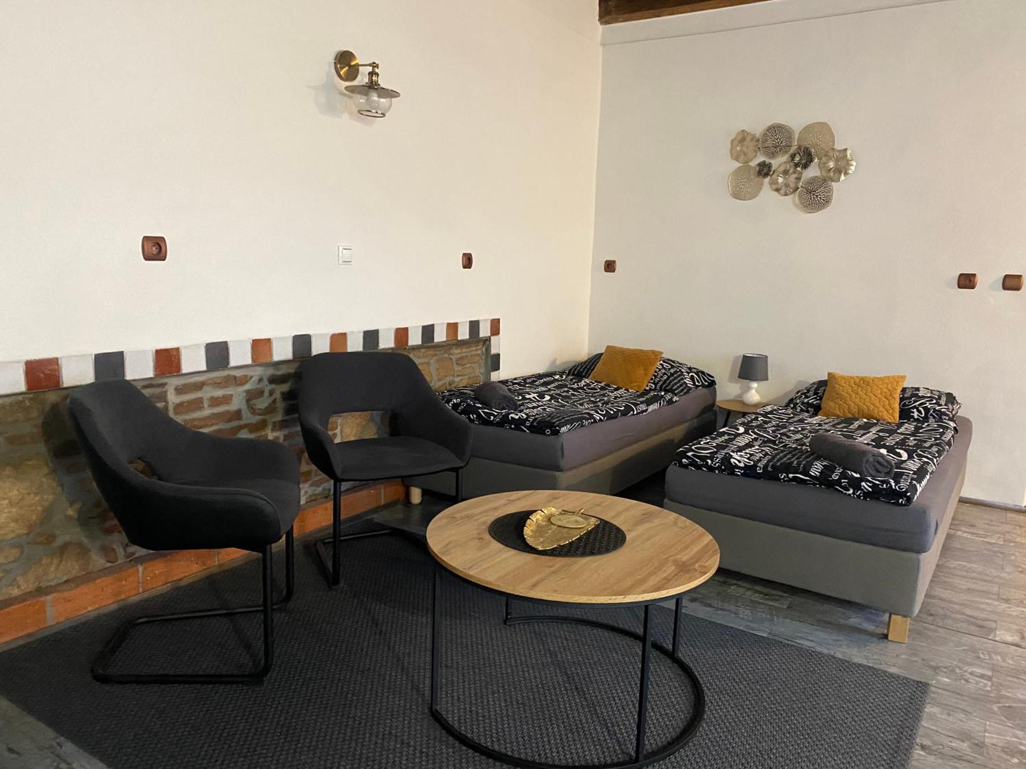 Vila Lucia - Apartman 2 เปิลเซน ภายนอก รูปภาพ